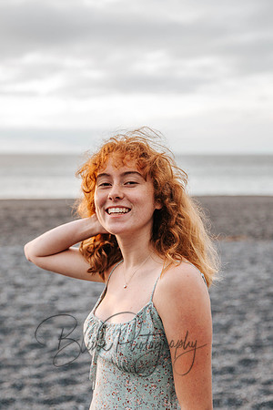 VivianSenior2019-114