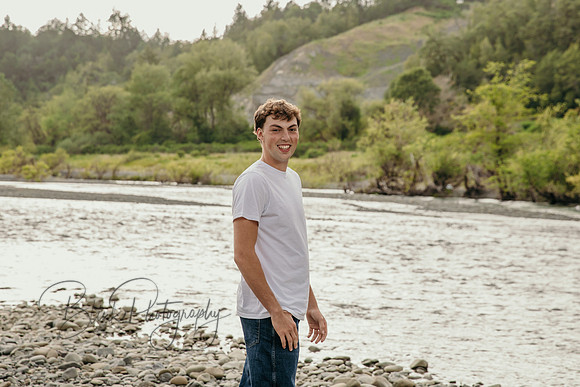 Travis-Shawn Senior-4