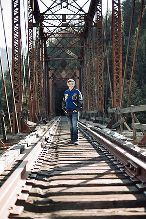 OrinSeniorShoot12