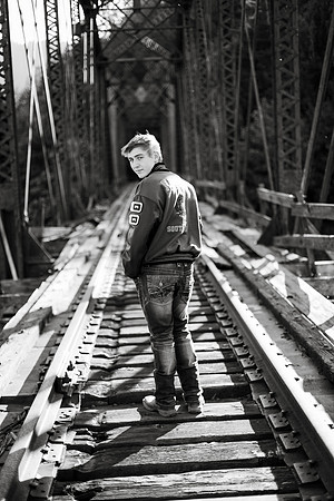 OrinSeniorShoot16-2