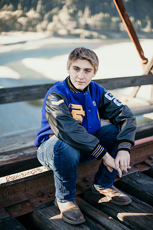 OrinSeniorShoot26